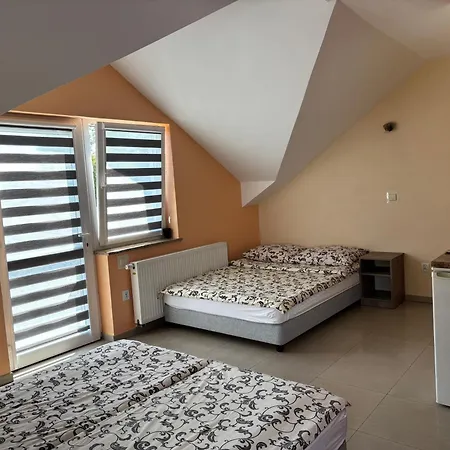 Gryf Vendégház Rewal